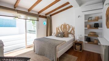 3 dormitorios, tabla de planchar con plancha, Internet