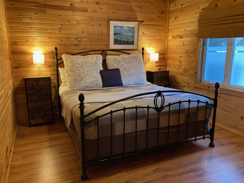Cozy Suite 15 min away from Mt Tremblant. Pet Friendly