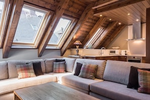 Televisie en een open haard