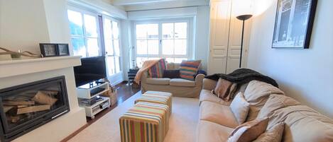 TV, peis og DVD-spiller