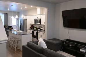 Interior - Cozy townhome (Billings)