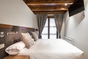 2 Schlafzimmer, Bügeleisen/Bügelbrett, Bettwäsche