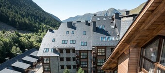 Villena by Totiaran 12p apartment in Val de Ruda next to Ski Lift