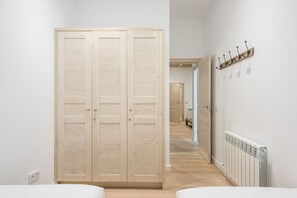 5 chambres, fer et planche à repasser, Wi-Fi gratuit, draps fournis