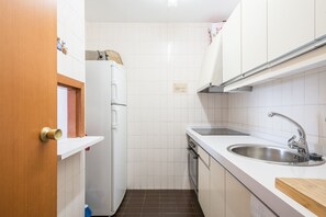 Frigorifero, microonde, forno, lavastoviglie