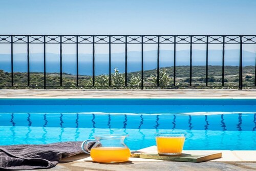 Oak Tree Cottage - One Bedroom Villa, Sleeps 4