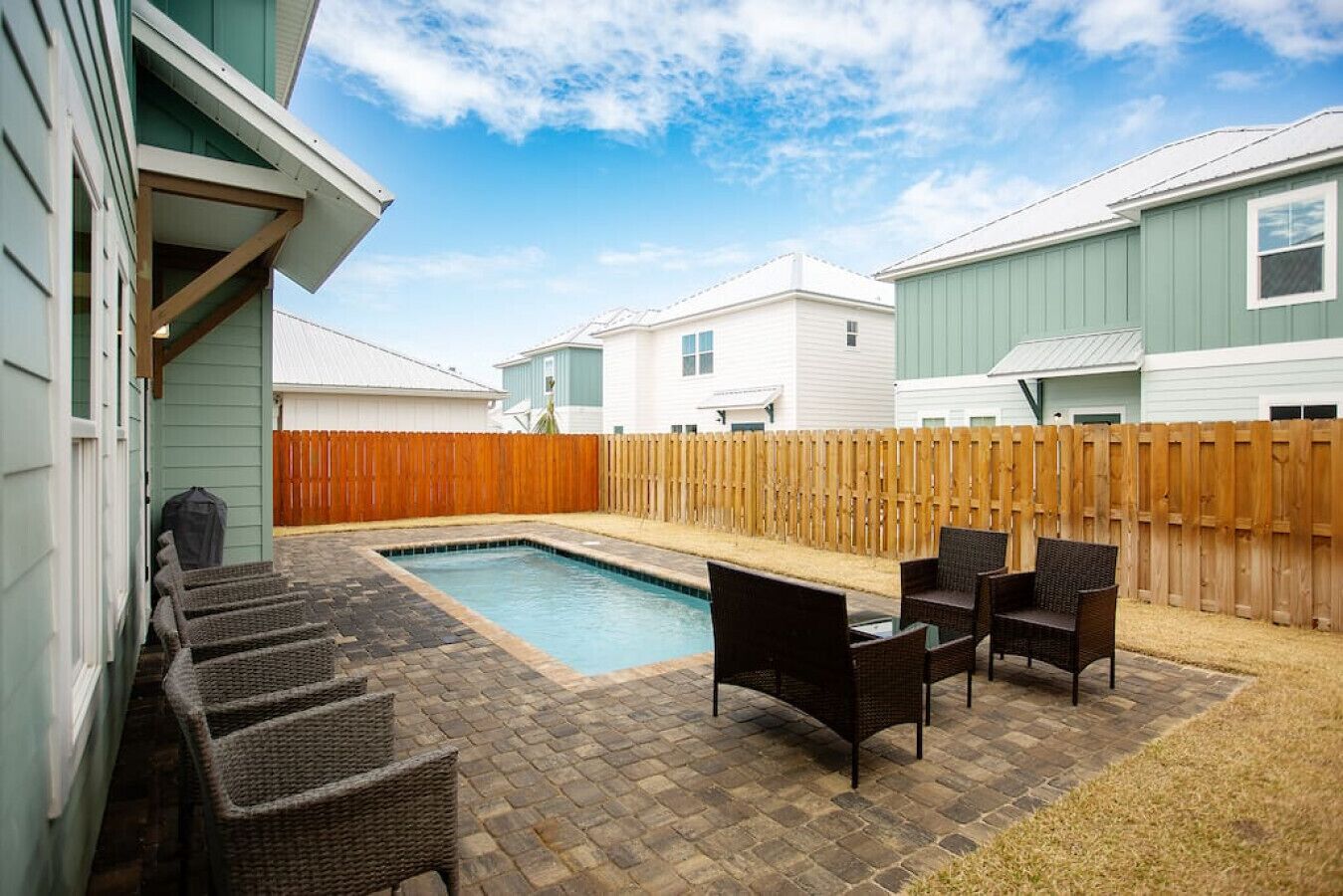 Pet-friendly home on west end PCB with private pool, central to Lake Powell, beach, shopping & entertainment!