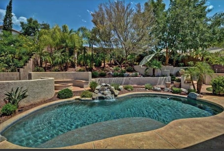 Outdoor pool. largehome located in one of the most desirable neighborhoods in Arizona