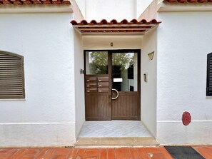 Exterior detail - VILAMOURA BRIGHTNESS APARTMENT WITH POOL by HOMING (Vilamoura)