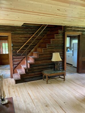 Interior - Cozy Beautiful log cabin situated on acreage with access to East Stylus Lake (Hale)