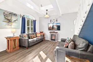 TV, fireplace, DVD player, offices