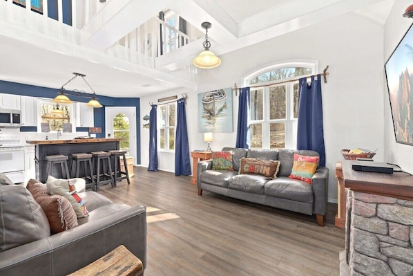 TV, fireplace, DVD player, offices