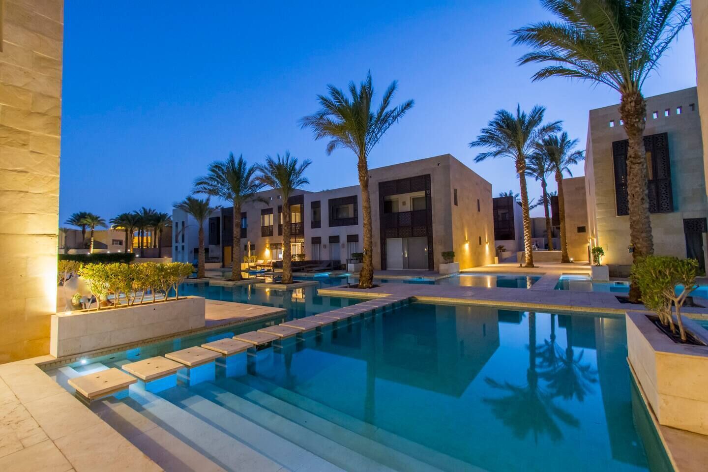 Et oppvarmet basseng