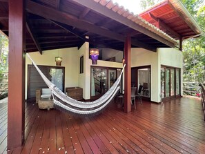 House, Multiple Beds | 3 bedrooms, iron/ironing board, free WiFi, bed sheets