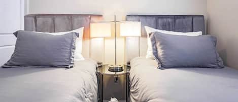 3 bedrooms, desk, iron/ironing board, travel crib