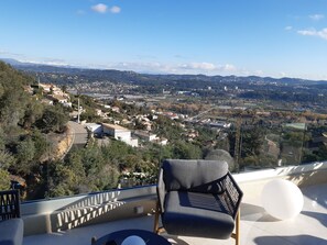 Property grounds - Apartment with sea and mountain view (Mandelieu-la-Napoule)