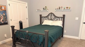 Unclassified image, 2 of 13, button - Beautiful Masters Rental Quiet Neighborhood (EVANS)