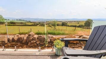 Cottage | Property grounds