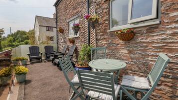 Cottage | Outdoor dining