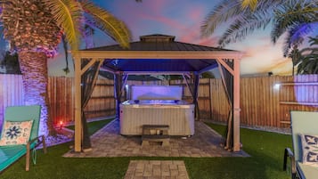 Idromassaggio all'aperto