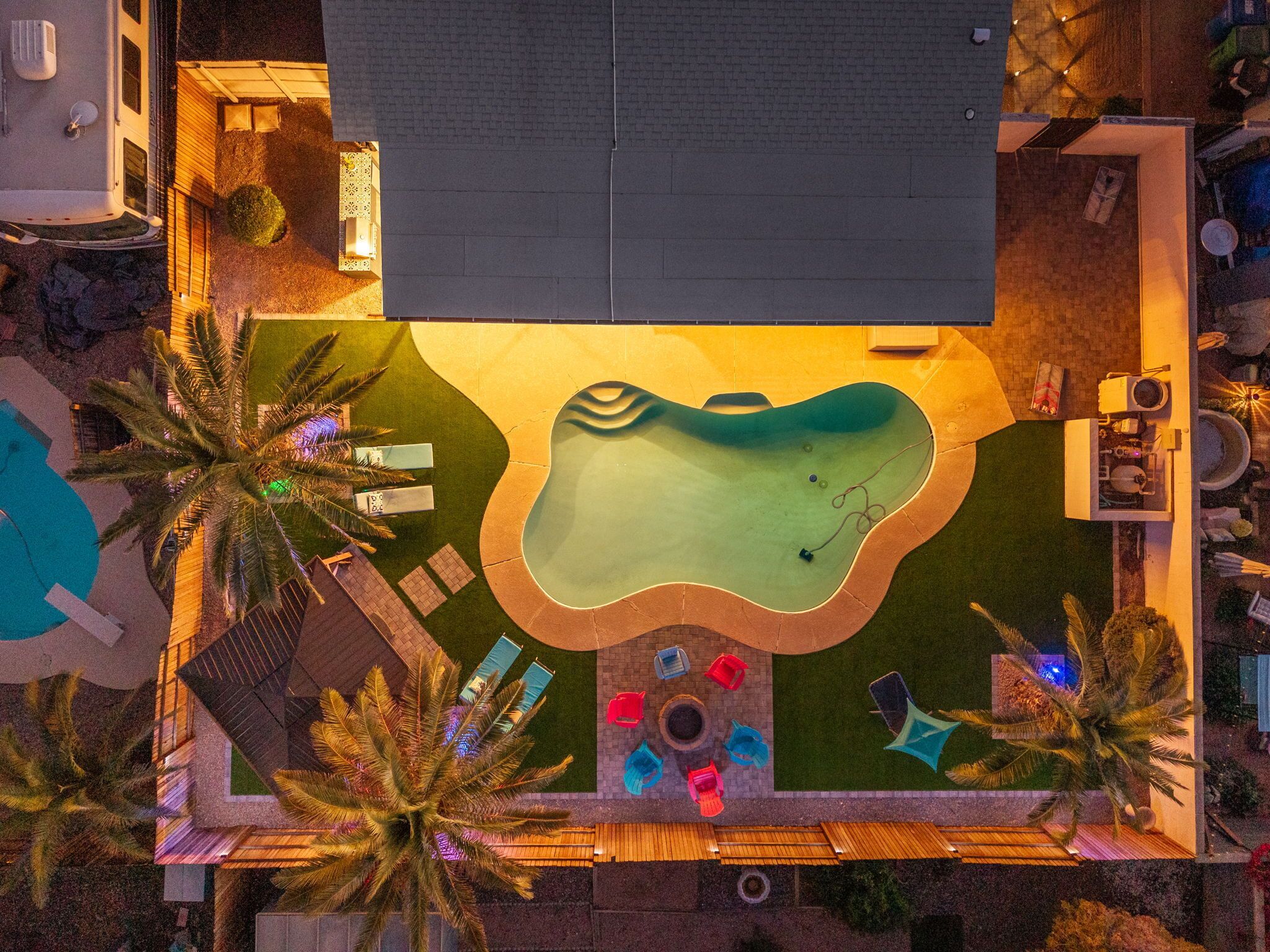 Outdoor pool, a heated pool