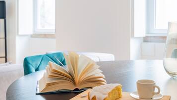 Apartment, 2 Schlafzimmer | Wohnbereich