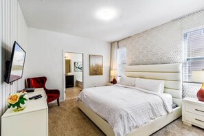 6 Schlafzimmer, Bügeleisen/Bügelbrett, WLAN, Bettwäsche