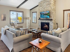 Smart-TV, peis, fotballspill og bordtennis