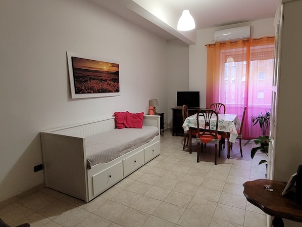 2 camere, Wi-Fi gratuito, lenzuola