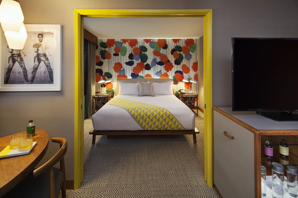 4 Boardwalk King Suite at The Kinney Venice Beach, Onsite Swimming Pool!