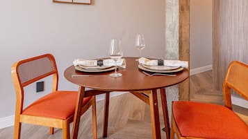 Premium Apartment | Dining