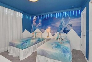 8 Schlafzimmer, Bügeleisen/Bügelbrett, Reisekinderbett, WLAN