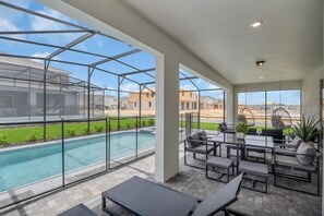 Dining - 8 Bedrooms/ 6 Bathrooms/ Windsor Island (2177 LC) (Davenport)