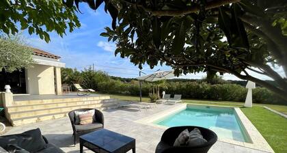 Villa Cabriere, family home near Aix en Provence and Lubéron