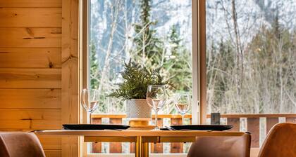 Tundra Lodge - Alpha Mountain Lodging + Sauna