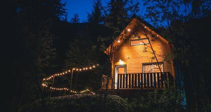 Tundra Lodge - Alpha Mountain Lodging + Sauna