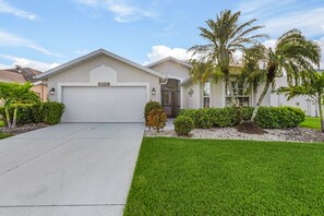 House, 3 Bedrooms | Exterior
