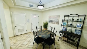 Dining - Beautiful 1Â½ Bedroom Condo on the Sea of Cortez at Las Palmas Resort BN-204 2 Condo by RedAwning (Puerto Peñasco)