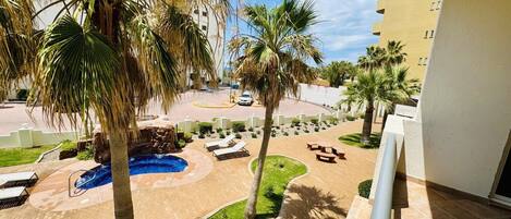 Condo, 2 Bedrooms | Property grounds