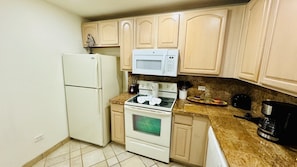 Private kitchen - Beautiful 1Â½ Bedroom Condo on the Sea of Cortez at Las Palmas Resort BN-204 2 Condo by RedAwning (Puerto Peñasco)
