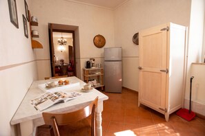 Familiehus, 5 soverom, balkong (Casale Montemoro – Private Pool &) | Innvendig