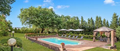 Maison Familiale, 5 chambres, balcon (Casale Montemoro – Private Pool &) | Piscine