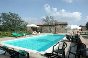 Seasonal outdoor pool