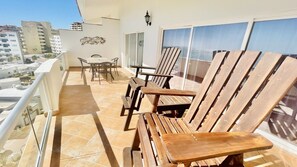 Condo, 2 habitaciones | Restaurante al aire libre