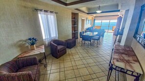 Property grounds - Spectacular 2 Bedroom Condo on Sandy Beach at Las Palmas Resort B-505 2 Condo by RedAwning (Puerto Peñasco)