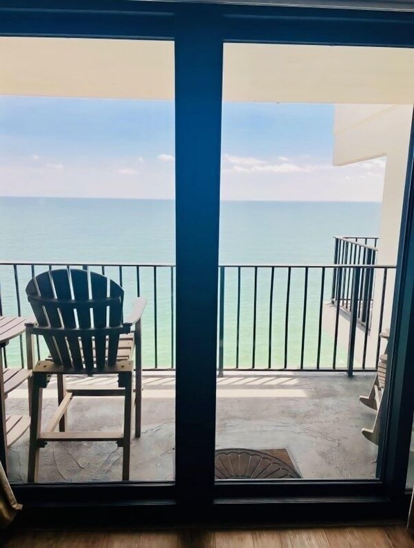 Condo, 3 habitaciones | Áreas de la propiedad