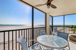 Condo, 2 phòng ngủ | Khu ẩm thực ngoài trời