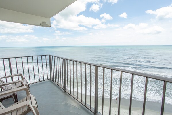 Condo, 1 Bedroom | Property grounds