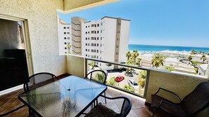 Apartment, 2 Schlafzimmer | Speisen im Freien