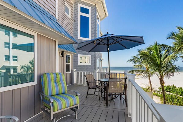 House, 3 Bedrooms | Outdoor dining